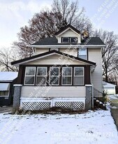 19609 Shelton Dr in Cleveland, OH - Building Photo