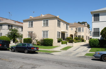 454 S New Hampshire Ave in Los Angeles, CA - Building Photo - Building Photo