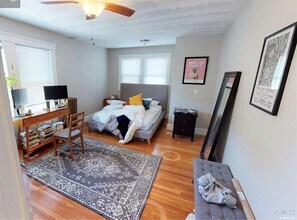 121 Perkins St in Somerville, MA - Building Photo - Building Photo