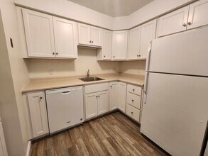 309 Springbrook Cir in Portsmouth, NH - Building Photo - Building Photo