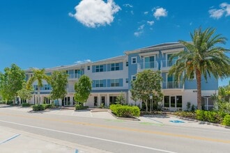 Centre at Abacoa in Jupiter, FL - Building Photo - Building Photo