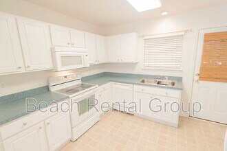 187 Madrid Dr in Murrells Inlet, SC - Foto de edificio - Building Photo
