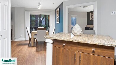 2000 E Lake Pkwy in Marietta, GA - Building Photo - Building Photo