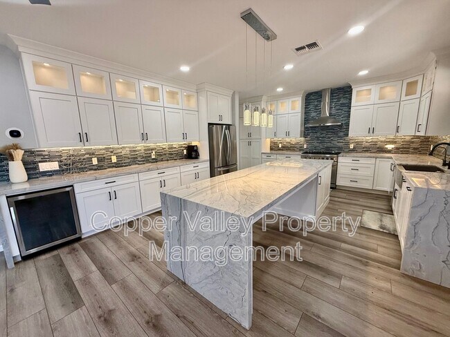 property at 7461 W Honeysuckle Dr