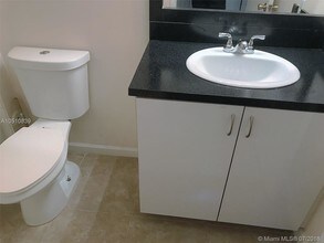 9999 Summerbreeze Dr-Unit -316 in Sunrise, FL - Building Photo - Building Photo