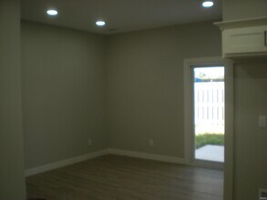 5960 N Clinton St in Fort Wayne, IN - Building Photo - Building Photo