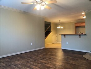 10 S Woodsprings Dr in Fayetteville, AR - Building Photo - Building Photo