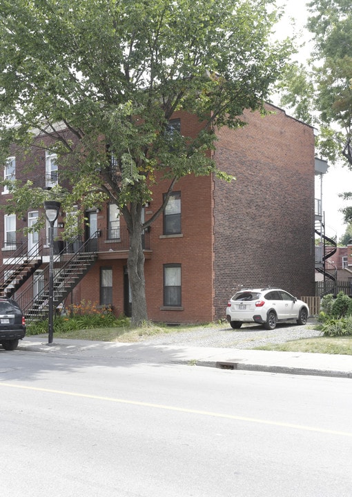 1544-1548 de l'Église in Montréal, QC - Building Photo