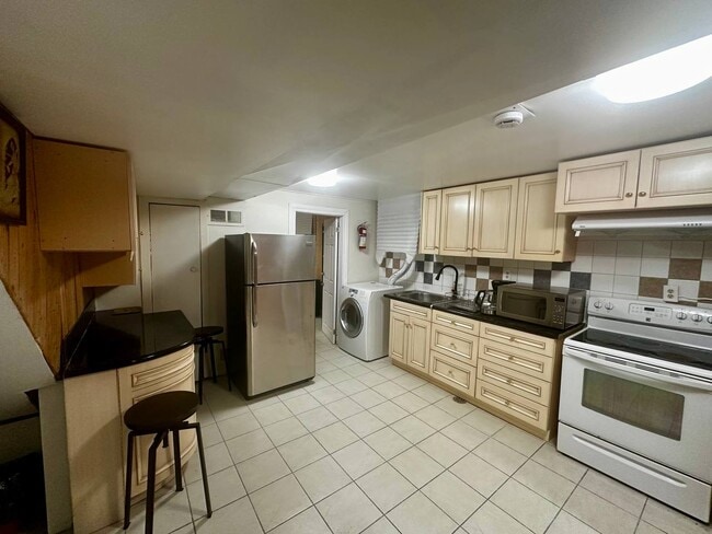 property at 27 Barberry Pl