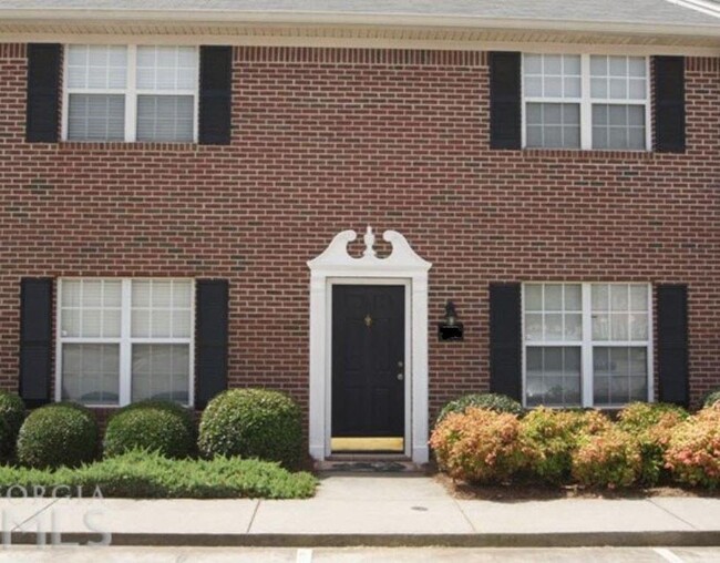 2828 Florence Dr