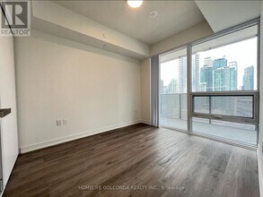 55 Cooper St in Toronto, ON - Building Photo - Building Photo