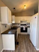 10802 W Carr Ave in Wichita, KS - Foto de edificio - Building Photo