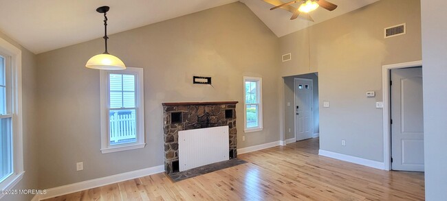 646 Princeton Ave in Brick, NJ - Building Photo - Building Photo