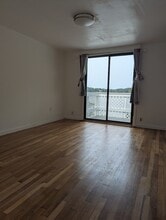 144 Lake Shore Dr in Weymouth, MA - Building Photo - Building Photo