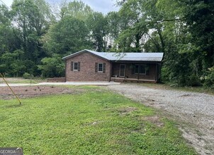 19 Oak Hill Dr in Winder, GA - Building Photo - Building Photo