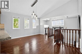 3 Wisteria Ct in Kitchener, ON - Building Photo - Building Photo