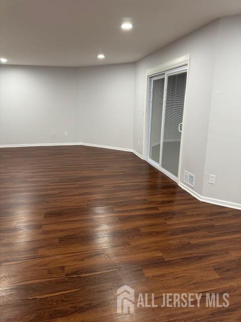 1 Upperbrook Ct in Sayreville, NJ - Building Photo - Building Photo