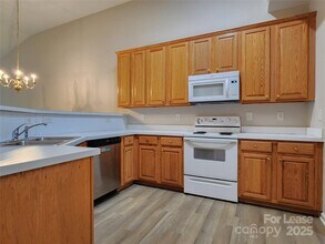 4730 Willow Glen Rd in Harrisburg, NC - Building Photo - Building Photo