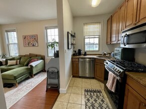 1111 Lamont St NW in Washington, DC - Building Photo - Building Photo