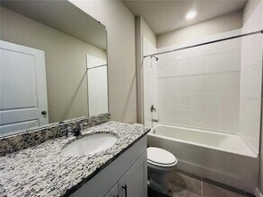 1061 Oak Vly Dr in Auburndale, FL - Building Photo - Building Photo
