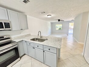 1812 Quail Trail, Unit 1812 in Lakeland, FL - Foto de edificio - Building Photo