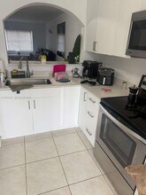 1250 SE 26th St in Homestead, FL - Building Photo - Building Photo