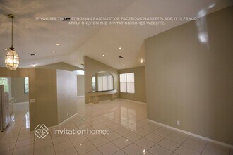 10213 Lexington Lakes Blvd N in Boynton Beach, FL - Foto de edificio - Building Photo