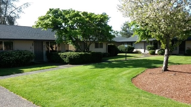 Saddle Butte Duplexes