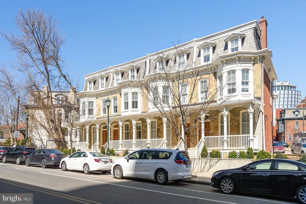 4337 1/2-3439 Lancaster Ave in Philadelphia, PA - Building Photo
