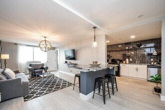 215 Piedmont Ave NE in Atlanta, GA - Building Photo - Building Photo