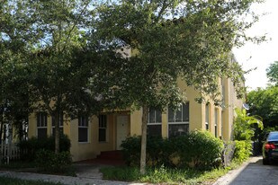 1112 Florida Ave in West Palm Beach, FL - Building Photo