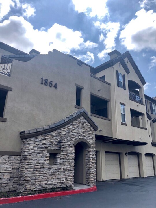 1864 Opaline Pl in Chula Vista, CA - Foto de edificio