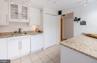 1140 23rd St NW in Washington, DC - Building Photo - Building Photo