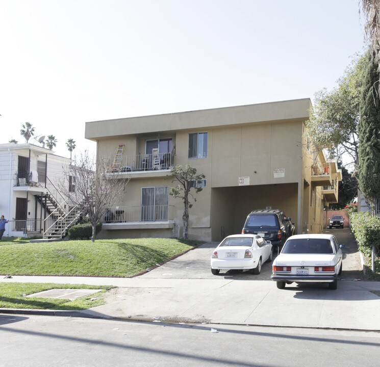 221 N Berendo St in Los Angeles, CA - Building Photo