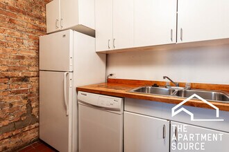 600 W Surf St, Unit 4 in Chicago, IL - Building Photo - Building Photo