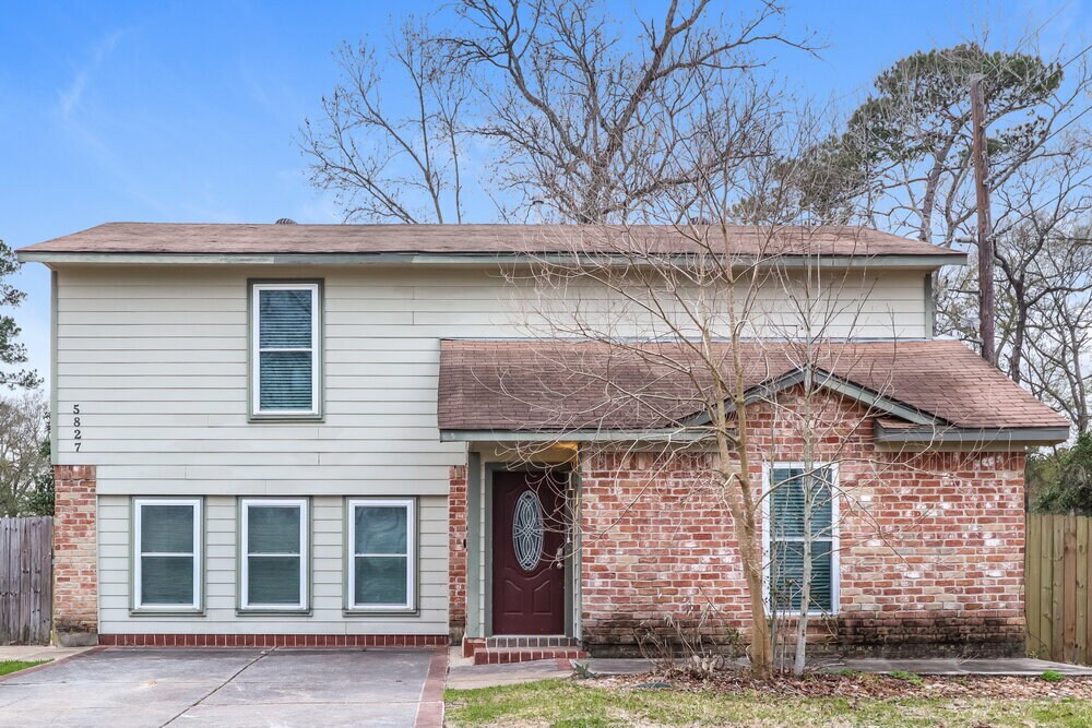 5827 Alpine Heights Dr in Porter, TX - Building Photo