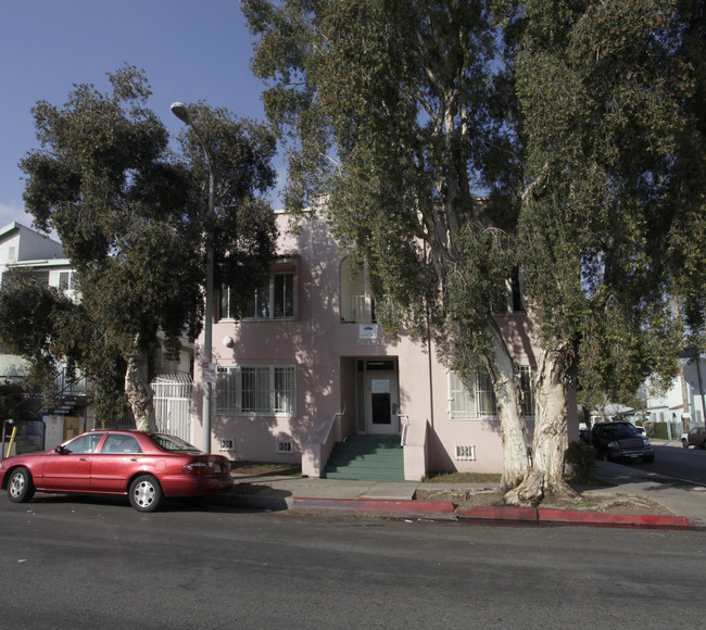 Hollywood West Apartments in Los Angeles, CA - Building Photo - Building Photo