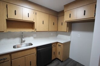 70 Beach St in Wrentham, MA - Building Photo - Building Photo