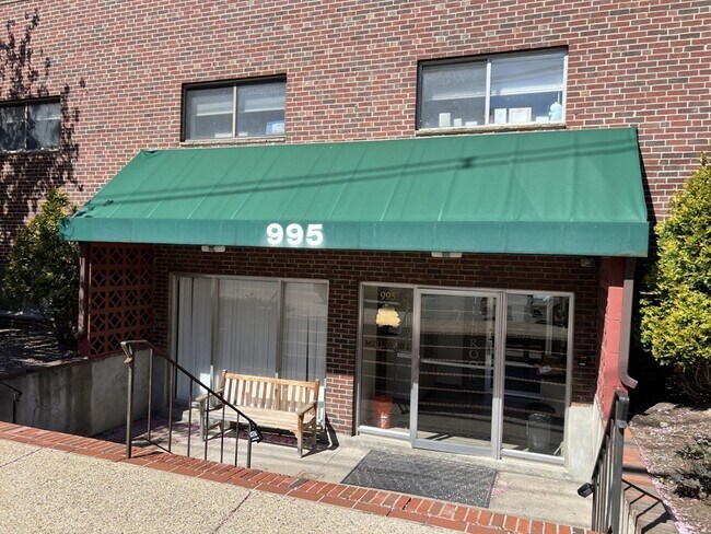 property at 995 Massachusetts Ave