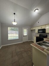 9274 Charly Hill Ln in Memphis, TN - Building Photo - Building Photo
