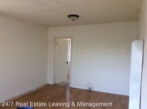 131 W 87th Pl in Los Angeles, CA - Building Photo - Building Photo