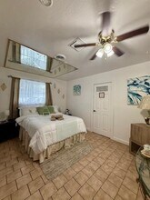 7140 SW 16th St in Pembroke Pines, FL - Foto de edificio - Building Photo