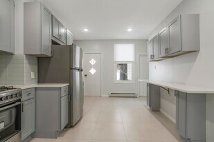 120 36th St in Union City, NJ - Building Photo