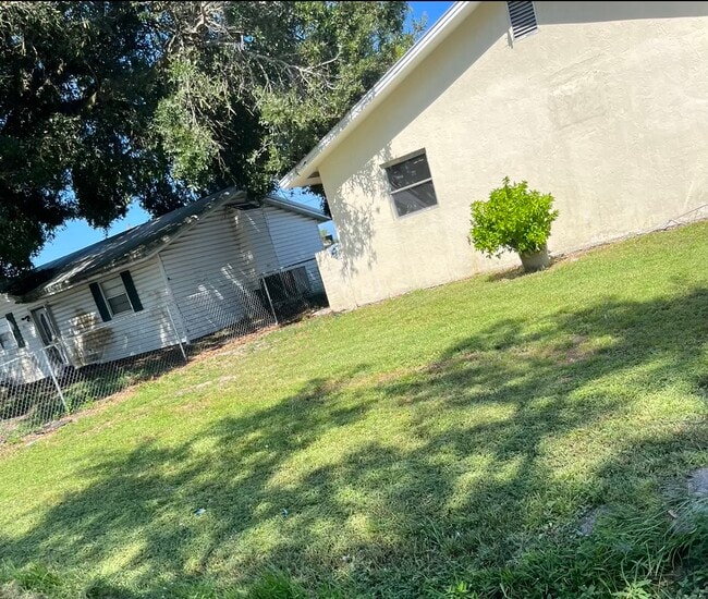 213 10th St NW, Unit 213-A