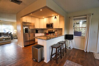 4215 Pandora Rd in Venice, FL - Building Photo - Building Photo