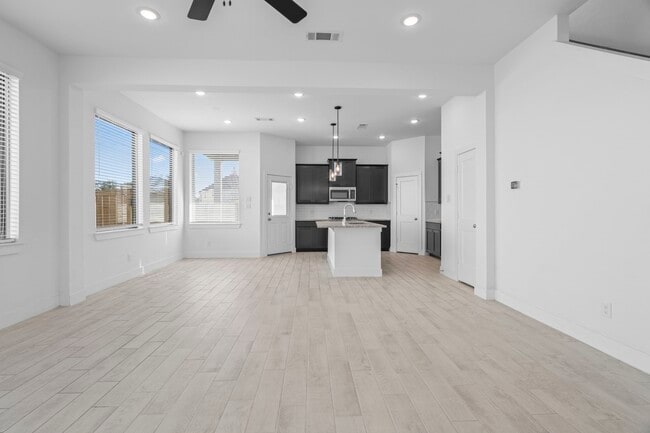 7810 Starfish Arbor Dr