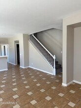 38121 38th St E in Palmdale, CA - Foto de edificio - Building Photo