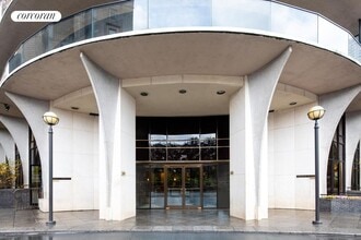 200 Central Park S in New York, NY - Foto de edificio - Building Photo