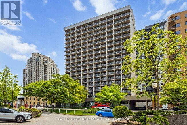 21-721 King St in London, ON - Building Photo - Building Photo
