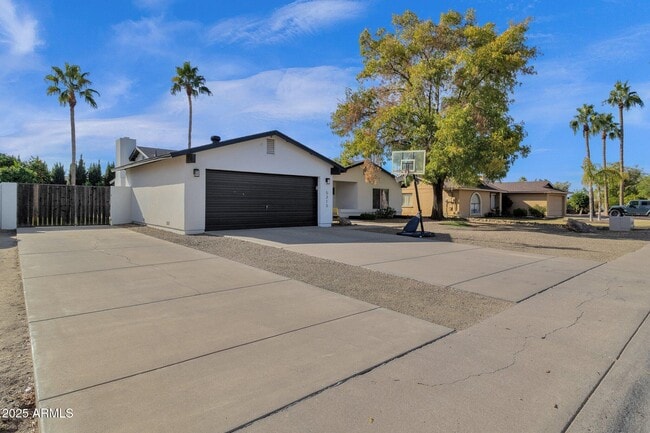5313 E Janice Wy in Scottsdale, AZ - Building Photo - Building Photo